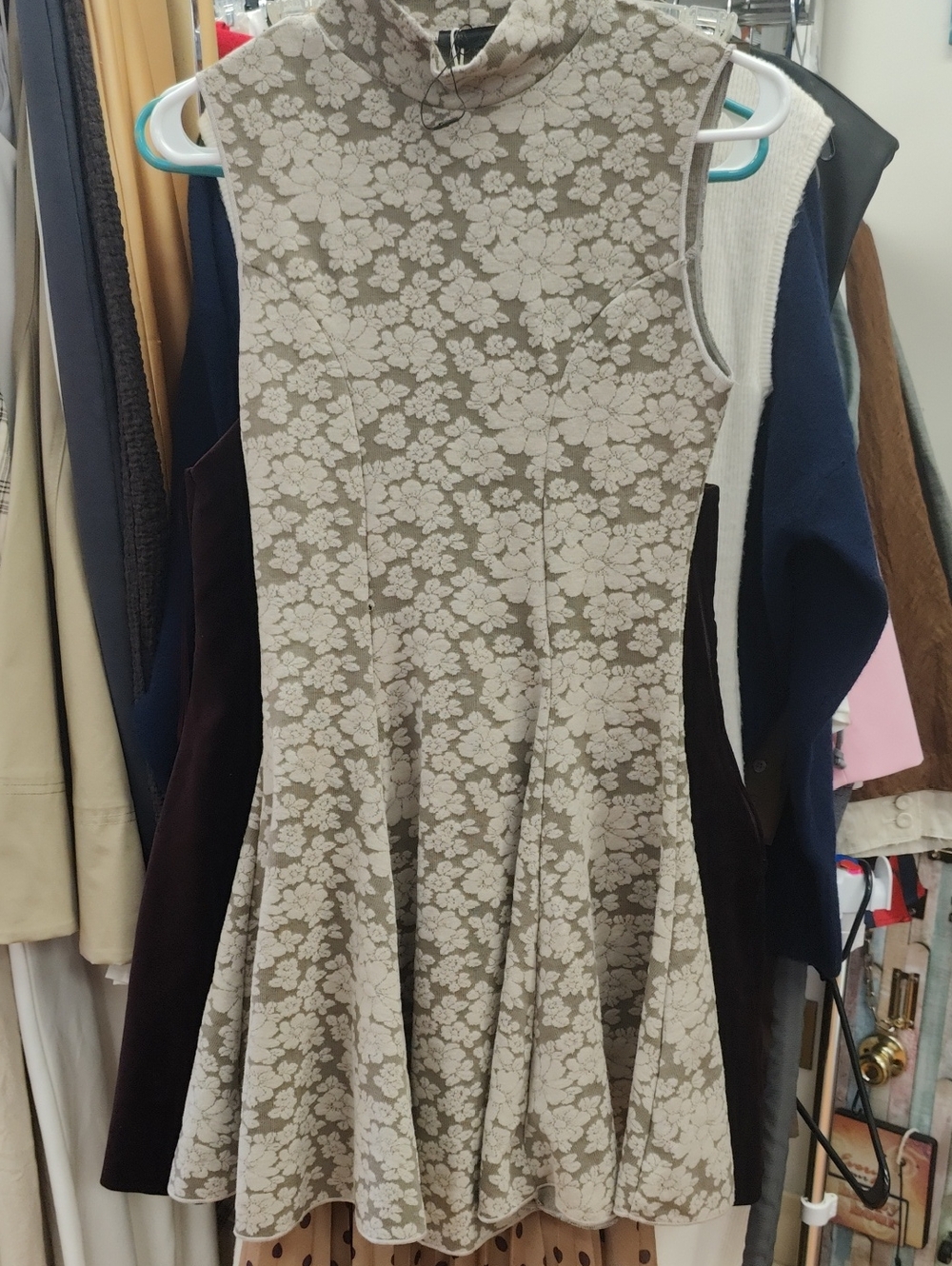 Zara Sleeveless Floral Jacquard Mini Dress in Beige and Cream